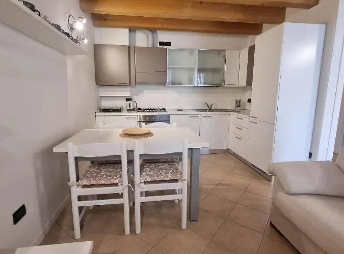 Eloisa E Abelardo Apartamento *